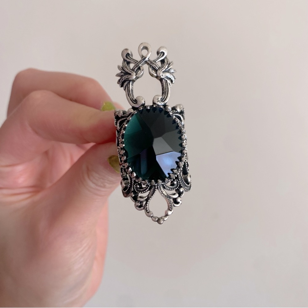 Silver Tone Ornate Cocktail Ring with Blue Stone - Picture 2 of 7